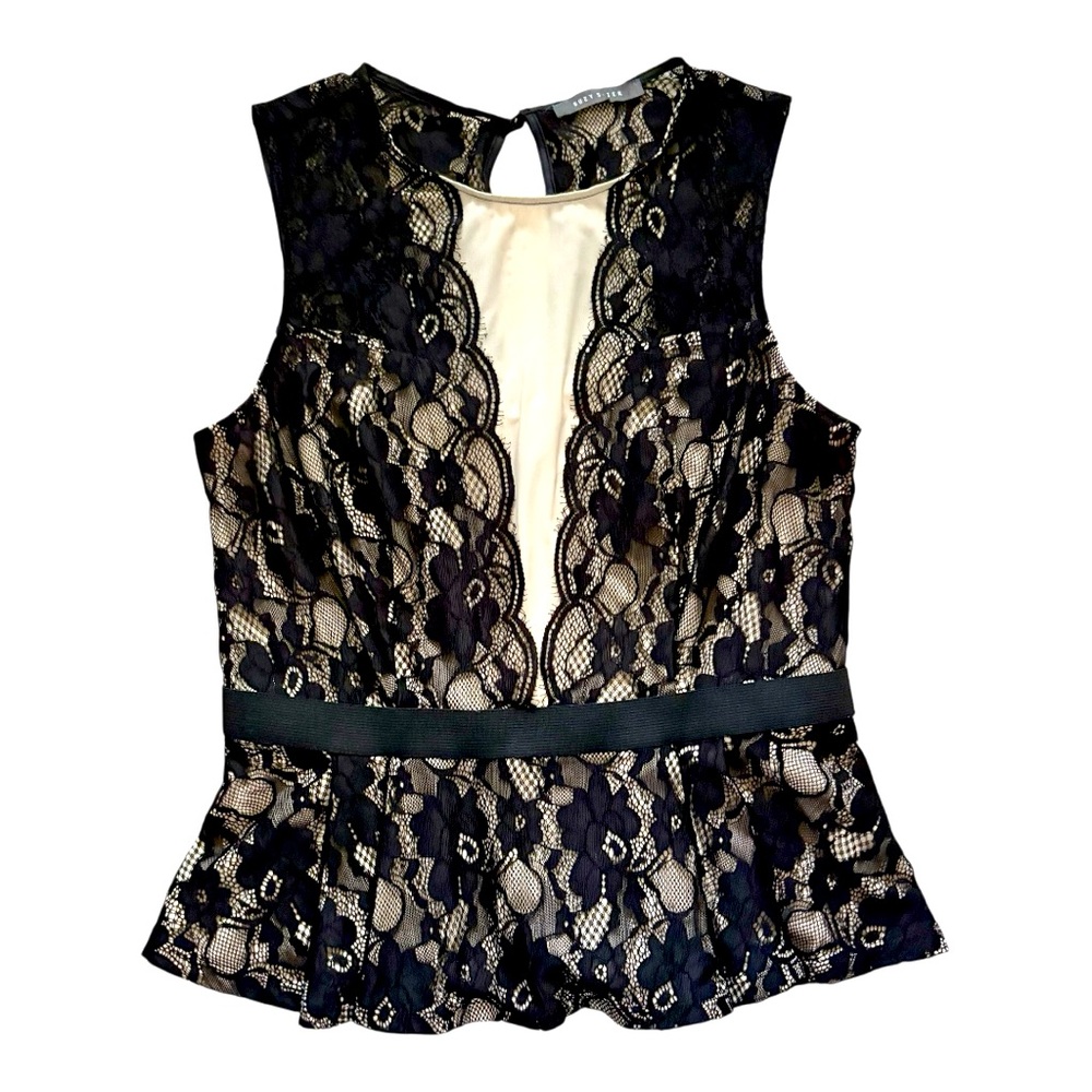 Suzy Shier Black Lace Peplum Sleeveless Top Size Medium - Picture 2 of 9